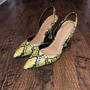 Yellow Snakeskin Pointed Toe Heels 💛